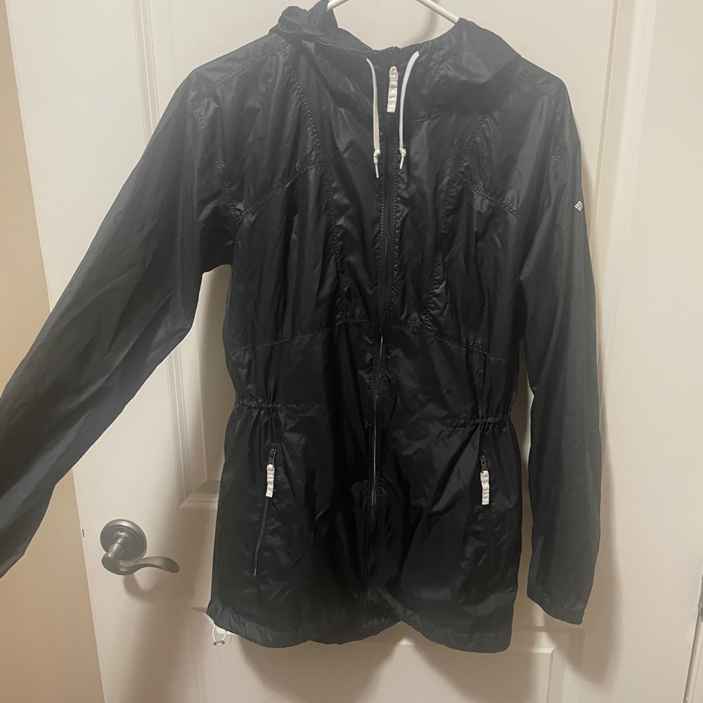 Black Columbia wind breaker